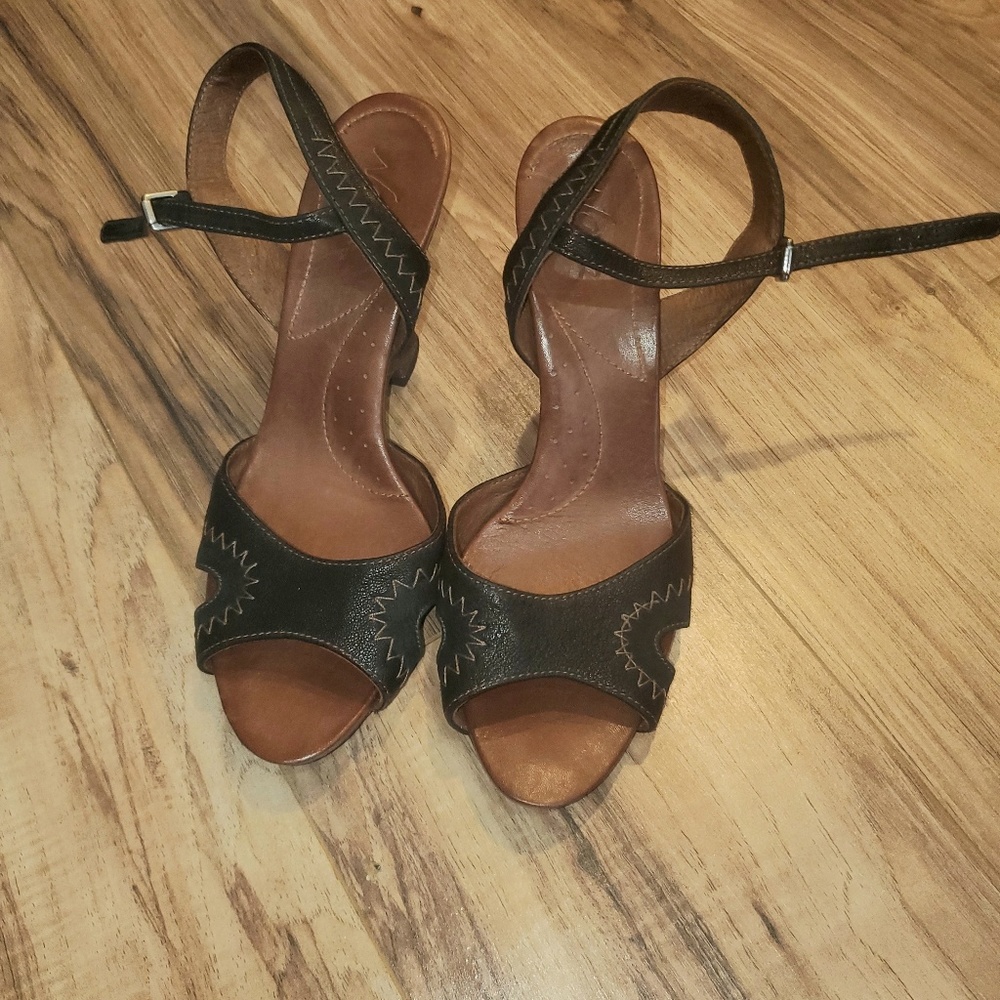 NAYA Brown and Black Leather Wedge Sandals